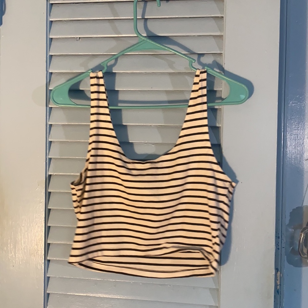 Striped Cropped Tank - Picture 2 of 3